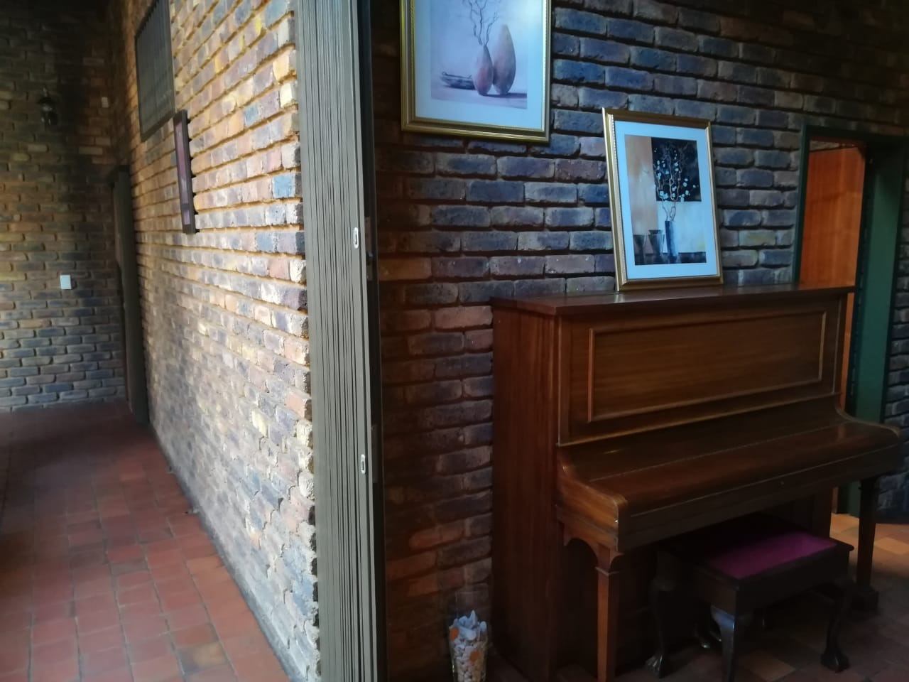 4 Bedroom House For Sale in Lynnwood Ridge RE/MAX™ of Southern Africa