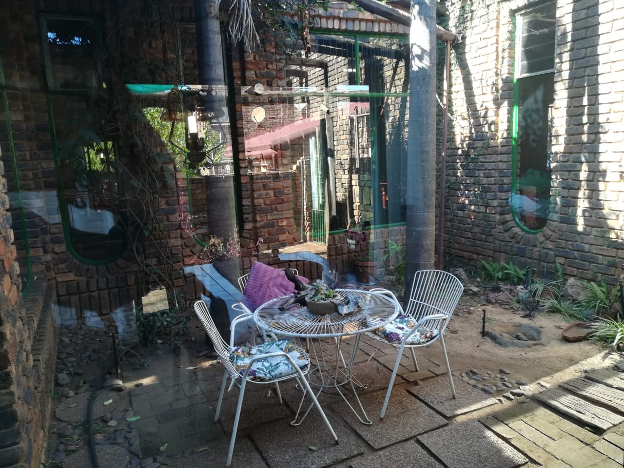 4 Bedroom House For Sale in Lynnwood Ridge RE/MAX™ of Southern Africa