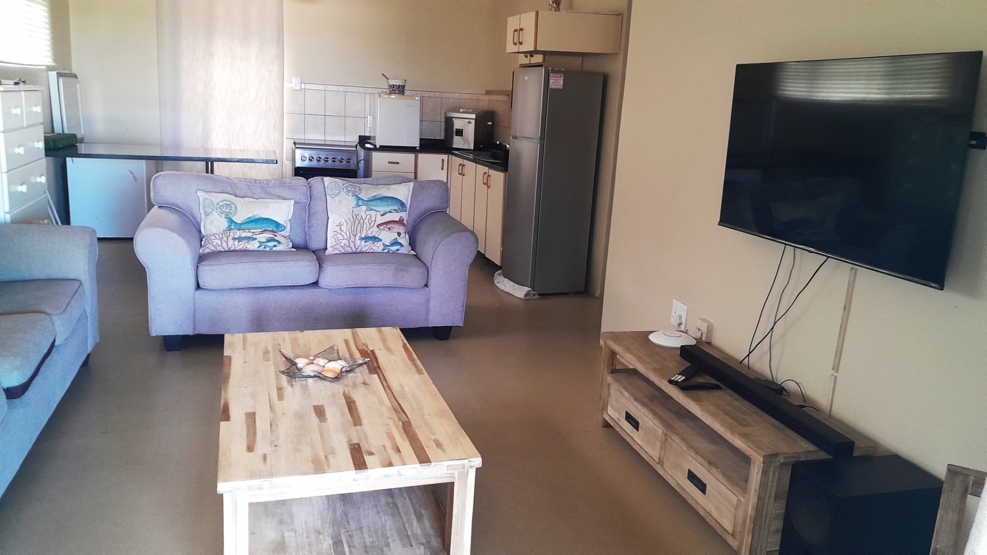 6 Bedroom House For Sale in Pennington RE/MAX™ of Southern Africa