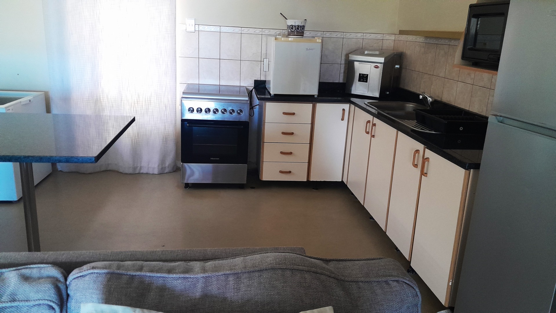 6 Bedroom House For Sale in Pennington RE/MAX™ of Southern Africa