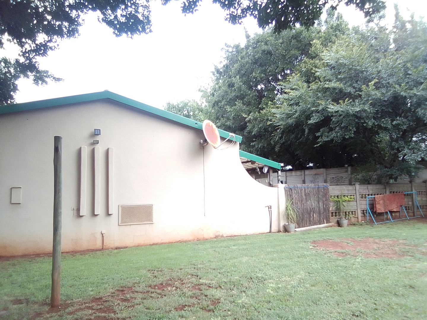 3 Bedroom House To Rent in La Montagne RE/MAX™ of Southern Africa