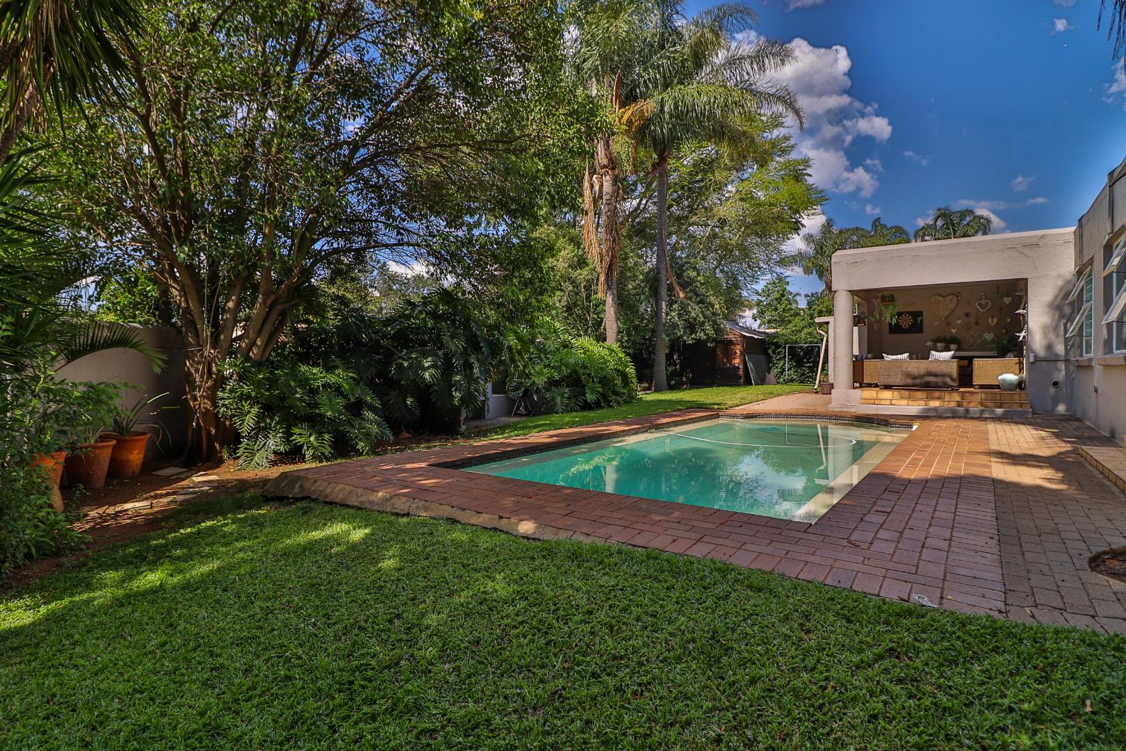 3 Bedroom House For Sale in Radiokop | RE/MAX™ of Southern Africa