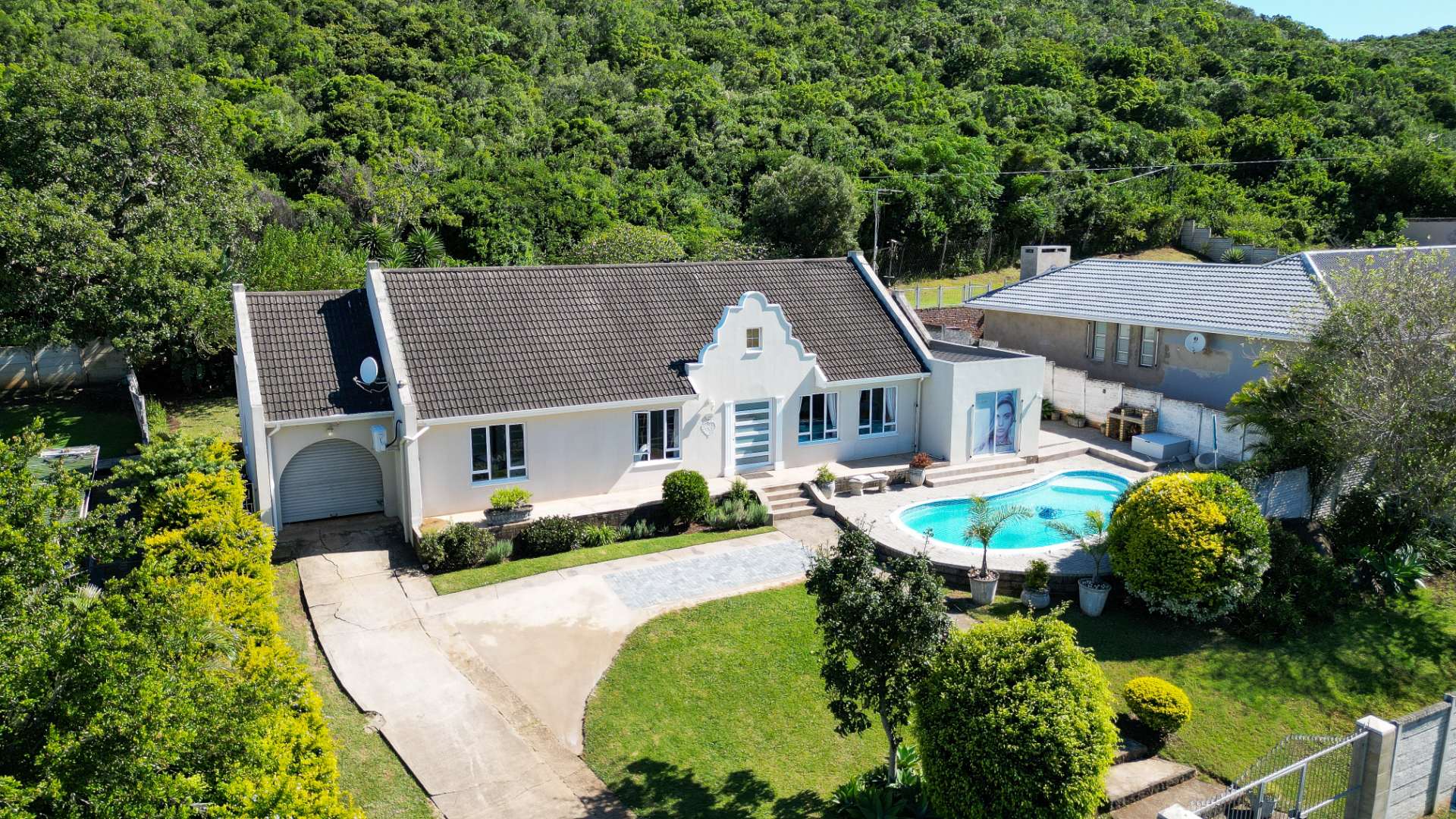 4 Bedroom House For Sale in Dorchester Heights RE/MAX™ of Southern Africa