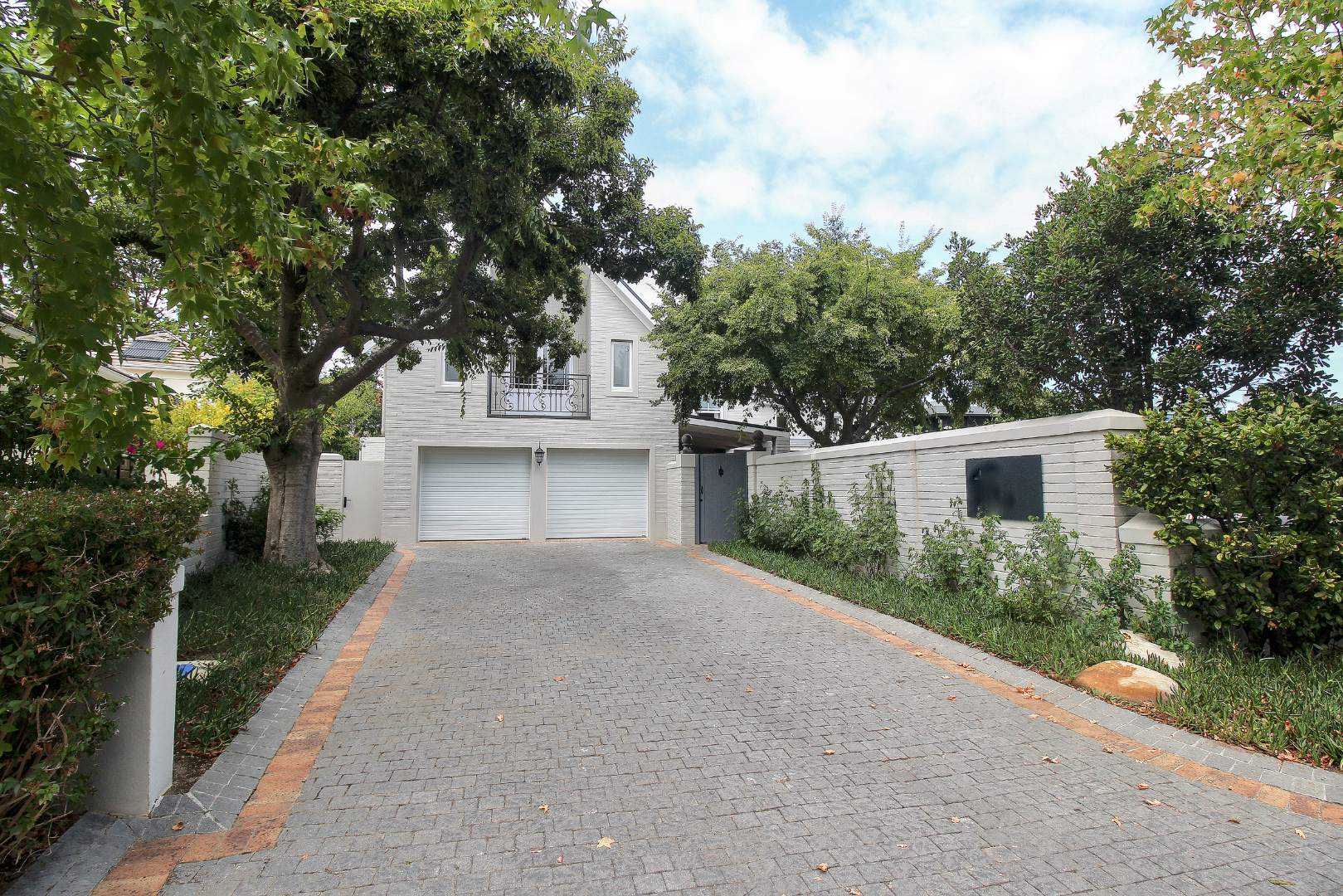 3 Bedroom House For Sale in Erinvale Golf Estate RE/MAX™ of Southern