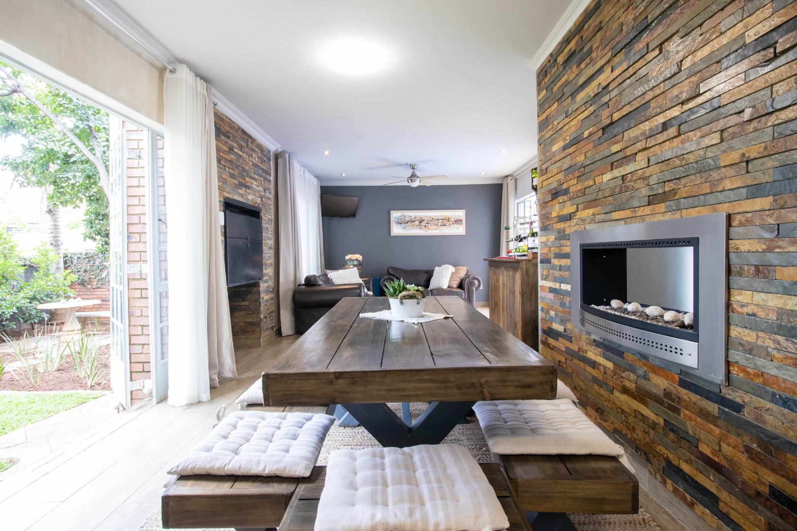 3 Bedroom House For Sale in Eldo Manor RE/MAX™ of Southern Africa