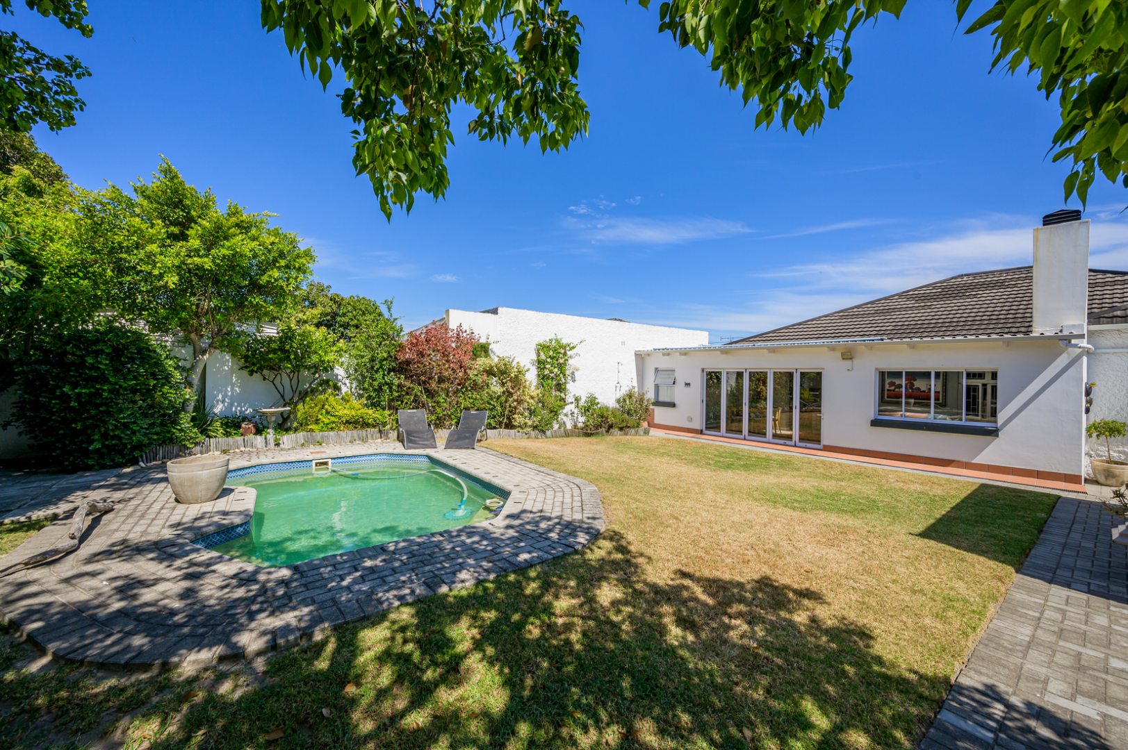 RE/MAX Independent Properties