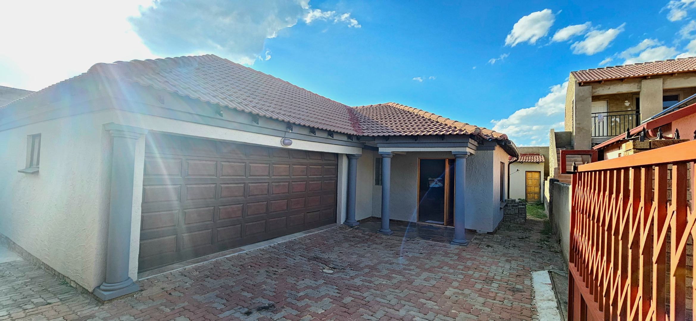 4 Bedroom House For Sale in Birch Acres RE/MAX™ of Southern Africa