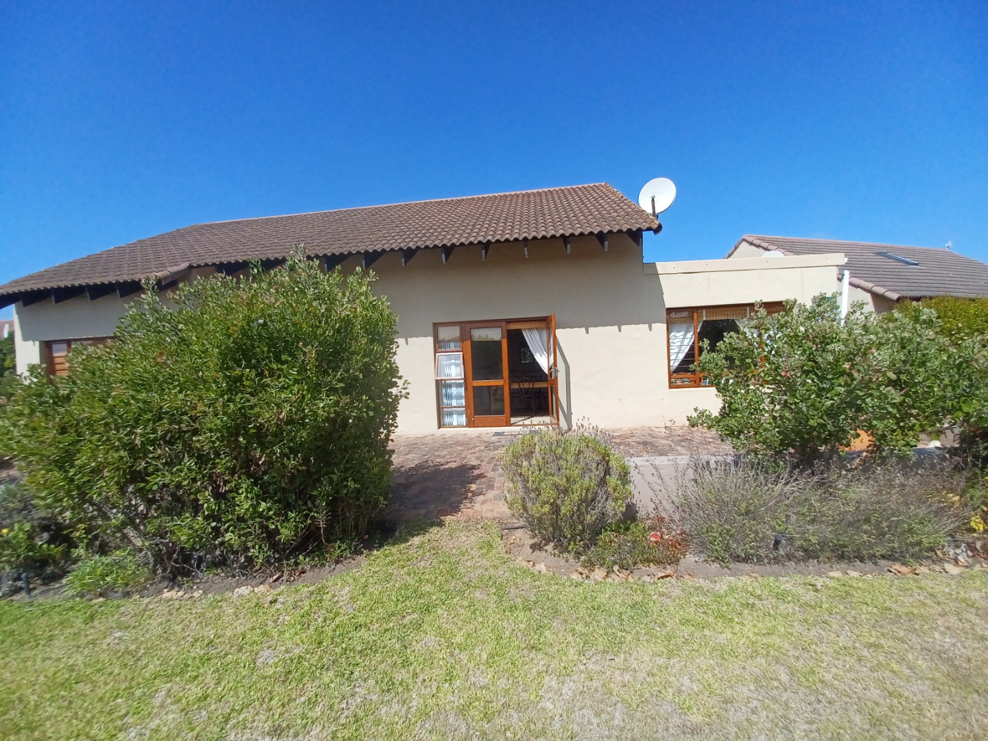 3 Bedroom House For Sale in Keurbooms River RE/MAX™ of Southern Africa