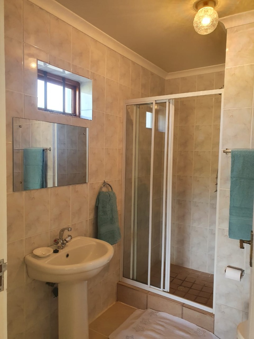 3 Bedroom House For Sale in Keurbooms River RE/MAX™ of Southern Africa