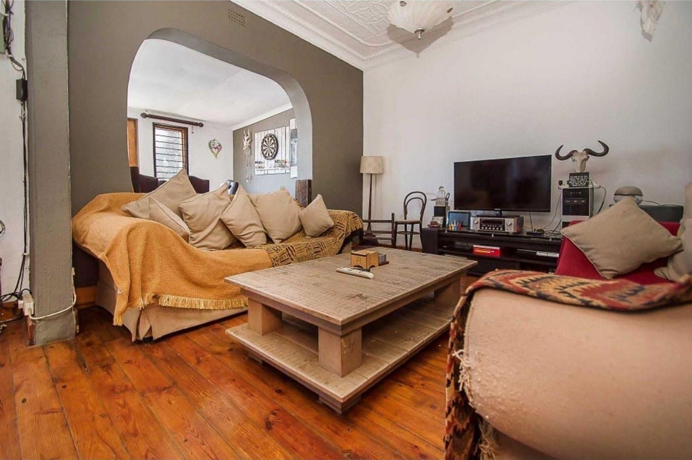 3 Bedroom House For Sale in Hurst Hill RE/MAX™ of Southern Africa