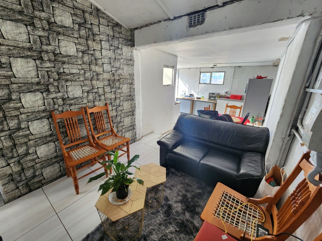 2 Bedroom House For Sale in Bridgetown RE/MAX™ of Southern Africa