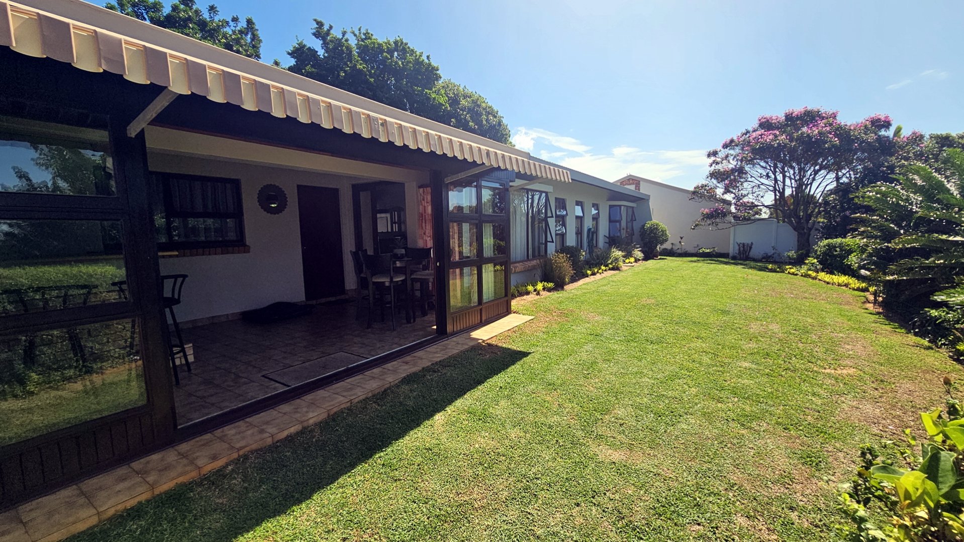 3 Bedroom Townhouse For Sale in Uvongo RE/MAX™ of Southern Africa