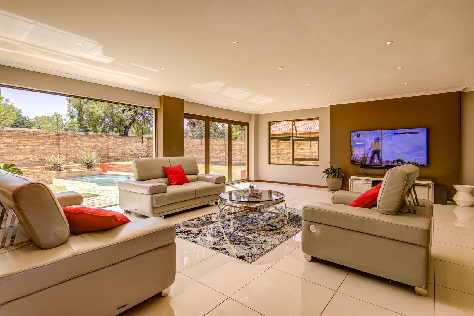 3 Bedroom House For Sale in Sunward Park RE/MAX™ of Southern Africa