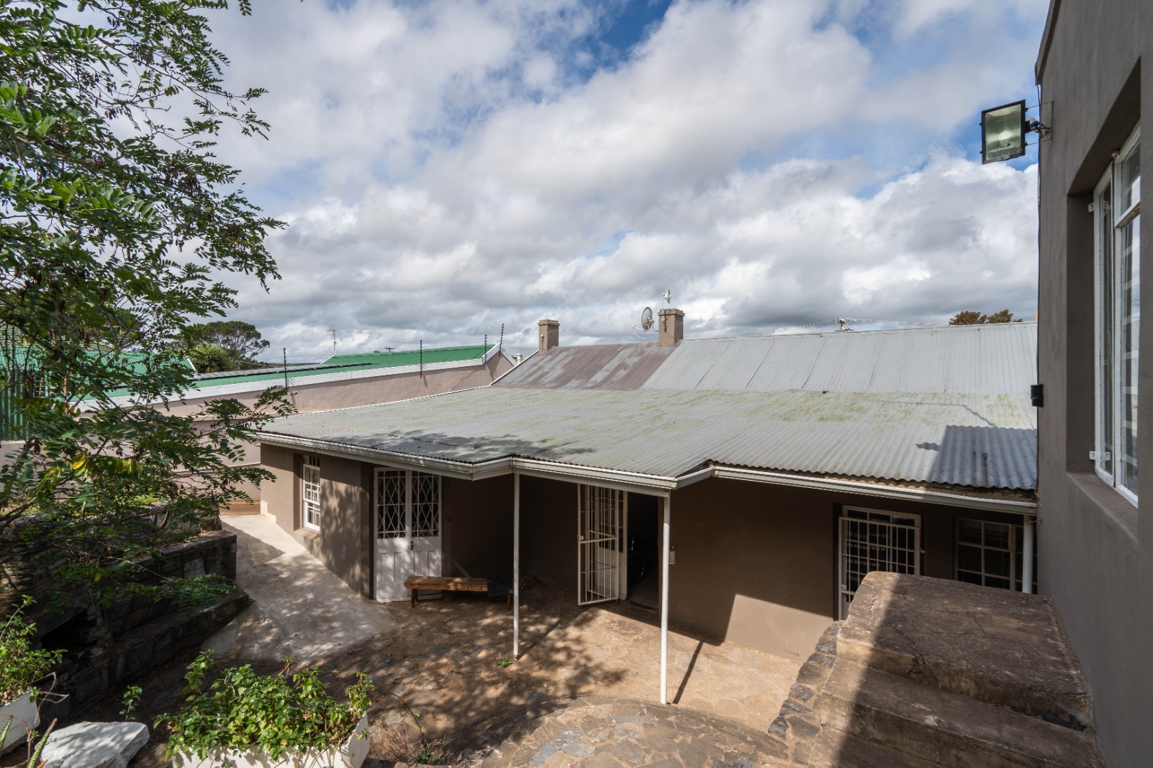 5 Bedroom House For Sale in Grahamstown Central RE/MAX™ of Southern