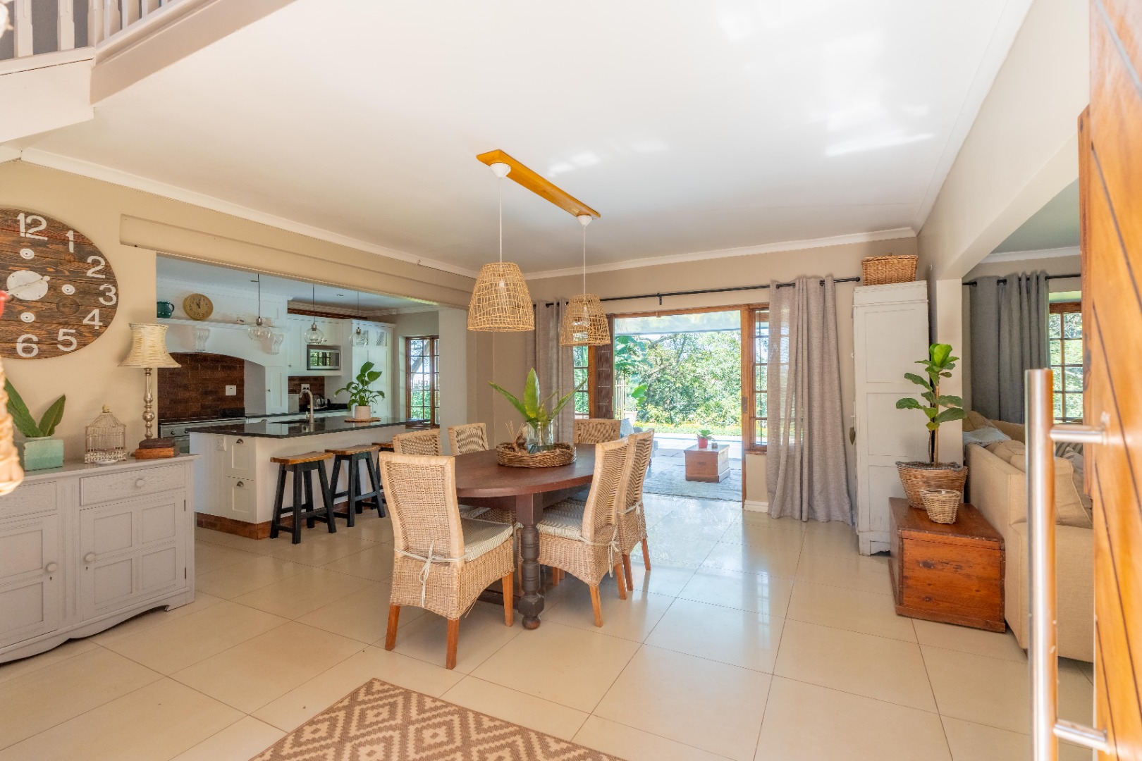 3 Bedroom House For Sale in Crestview RE/MAX™ of Southern Africa