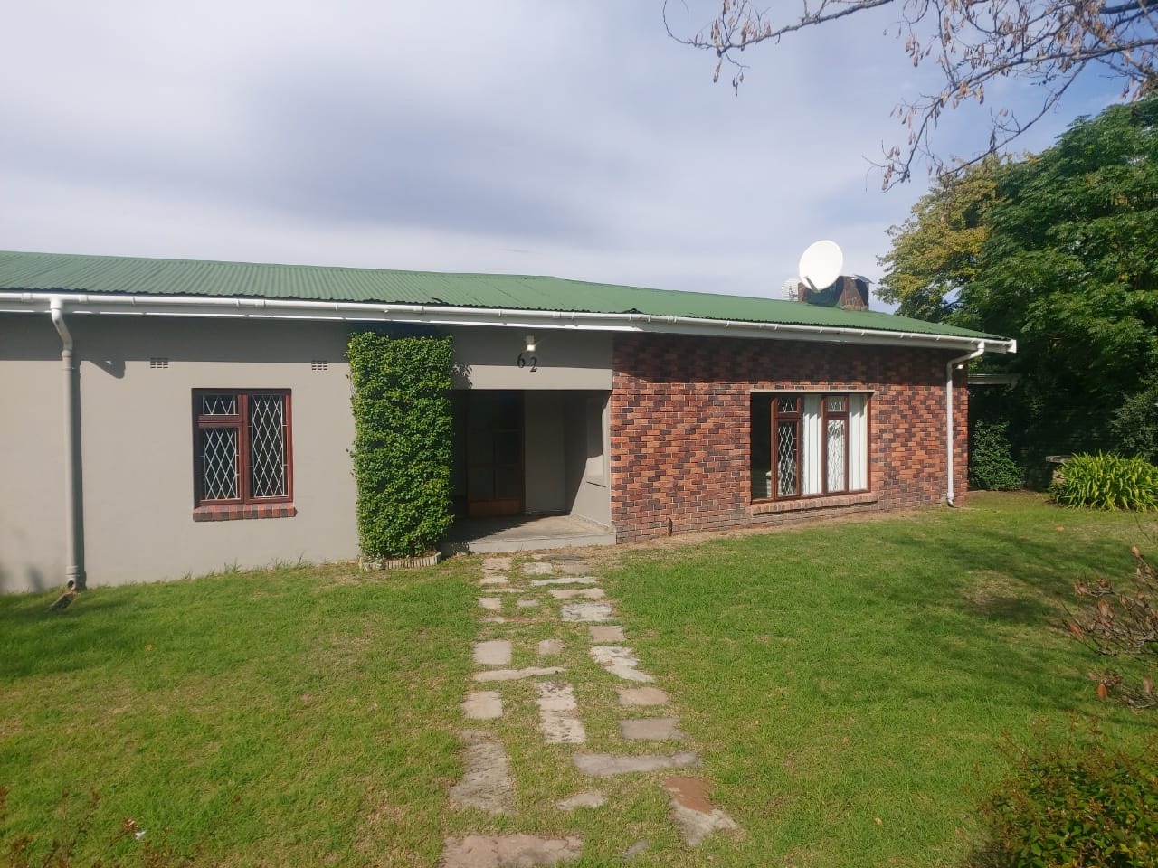 4 Bedroom House For Sale in Cathcart RE/MAX™ of Southern Africa