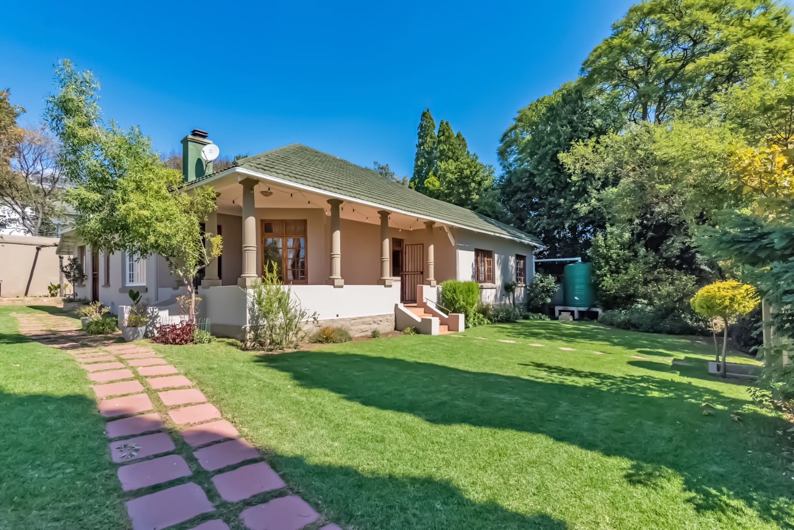 3 Bedroom House For Sale in Auckland Park RE/MAX™ of Southern Africa