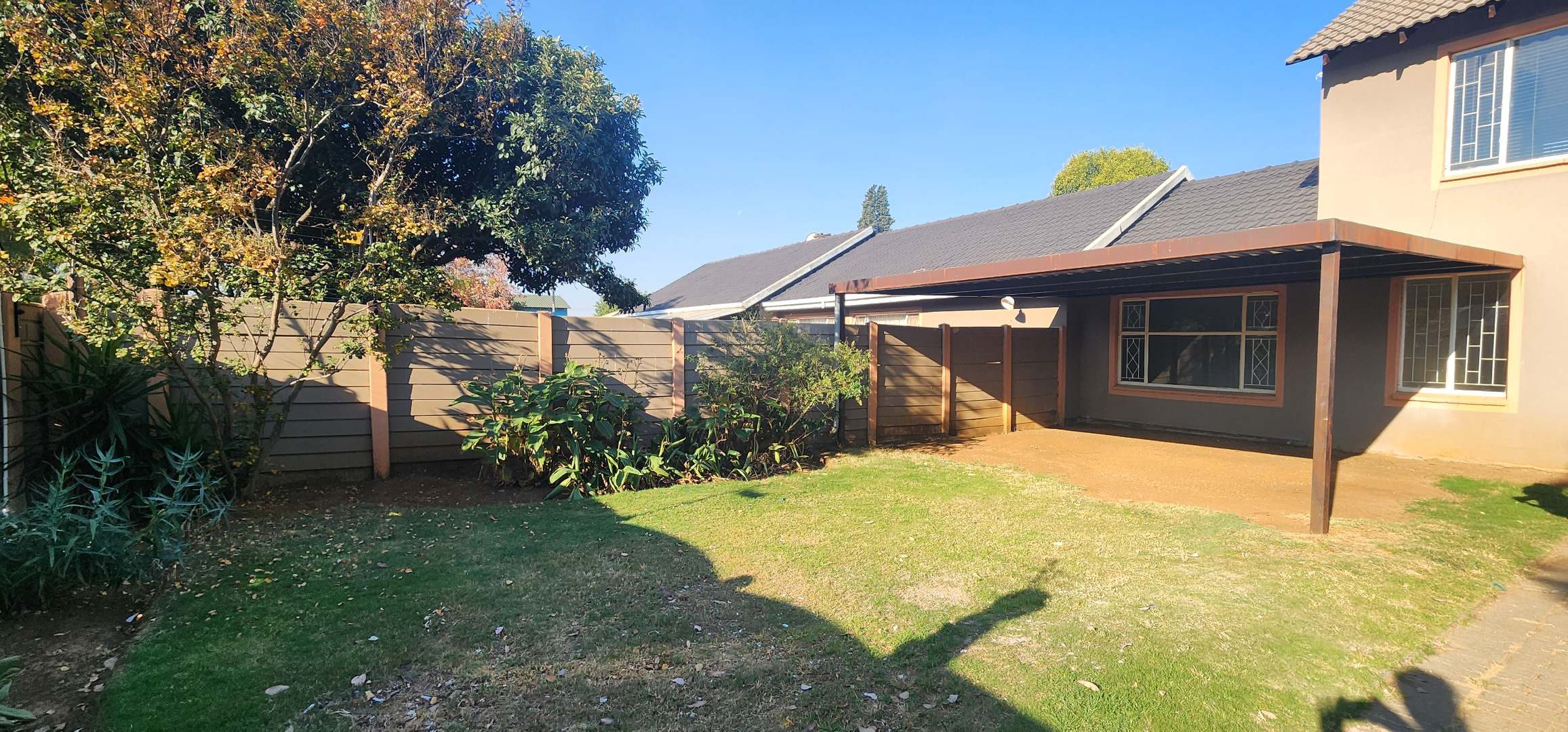 3 Bedroom House To Rent in Randhart RE/MAX™ of Southern Africa
