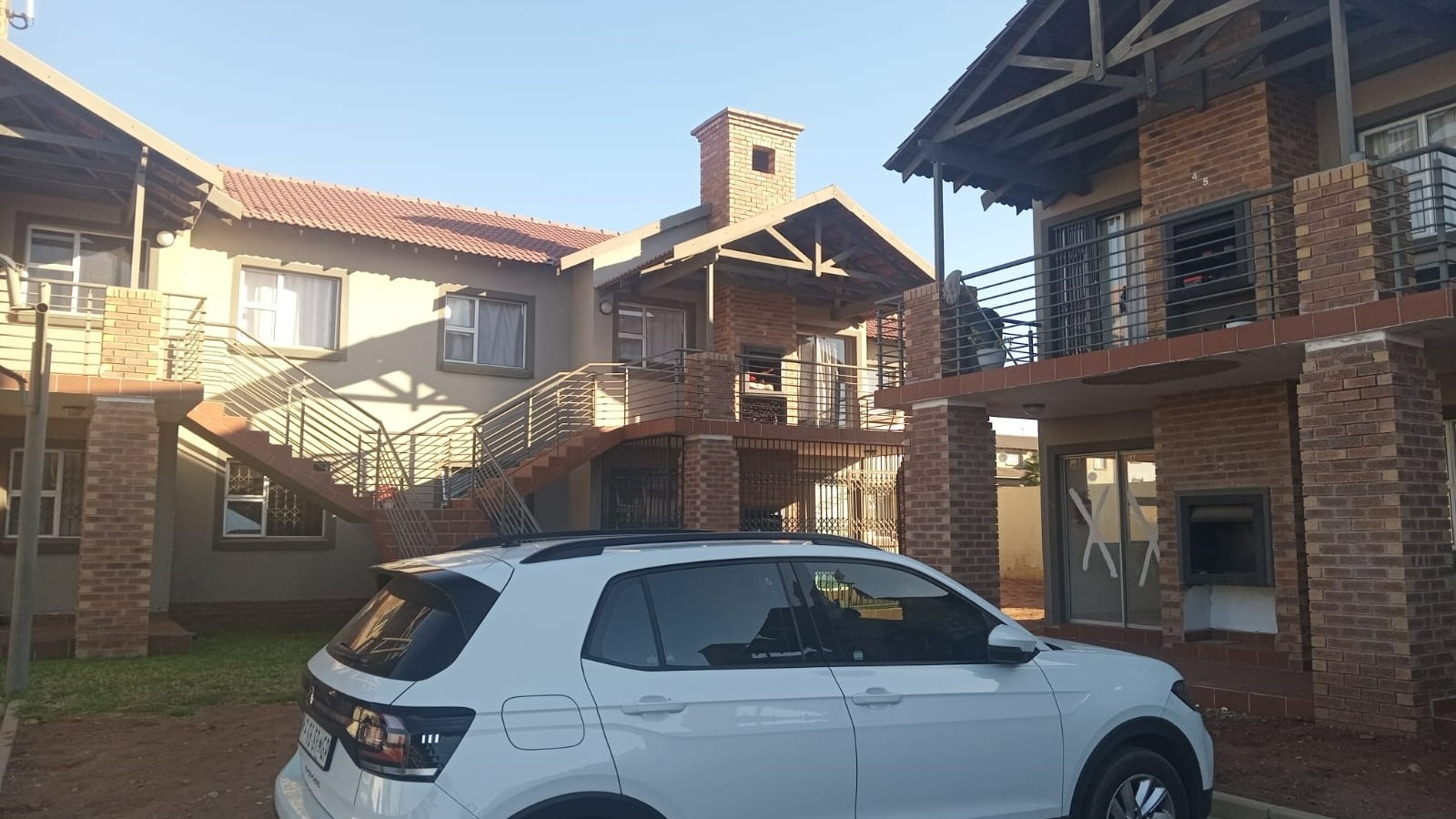 2 Bedroom Townhouse To Rent in Ivy Park RE/MAX™ of Southern Africa