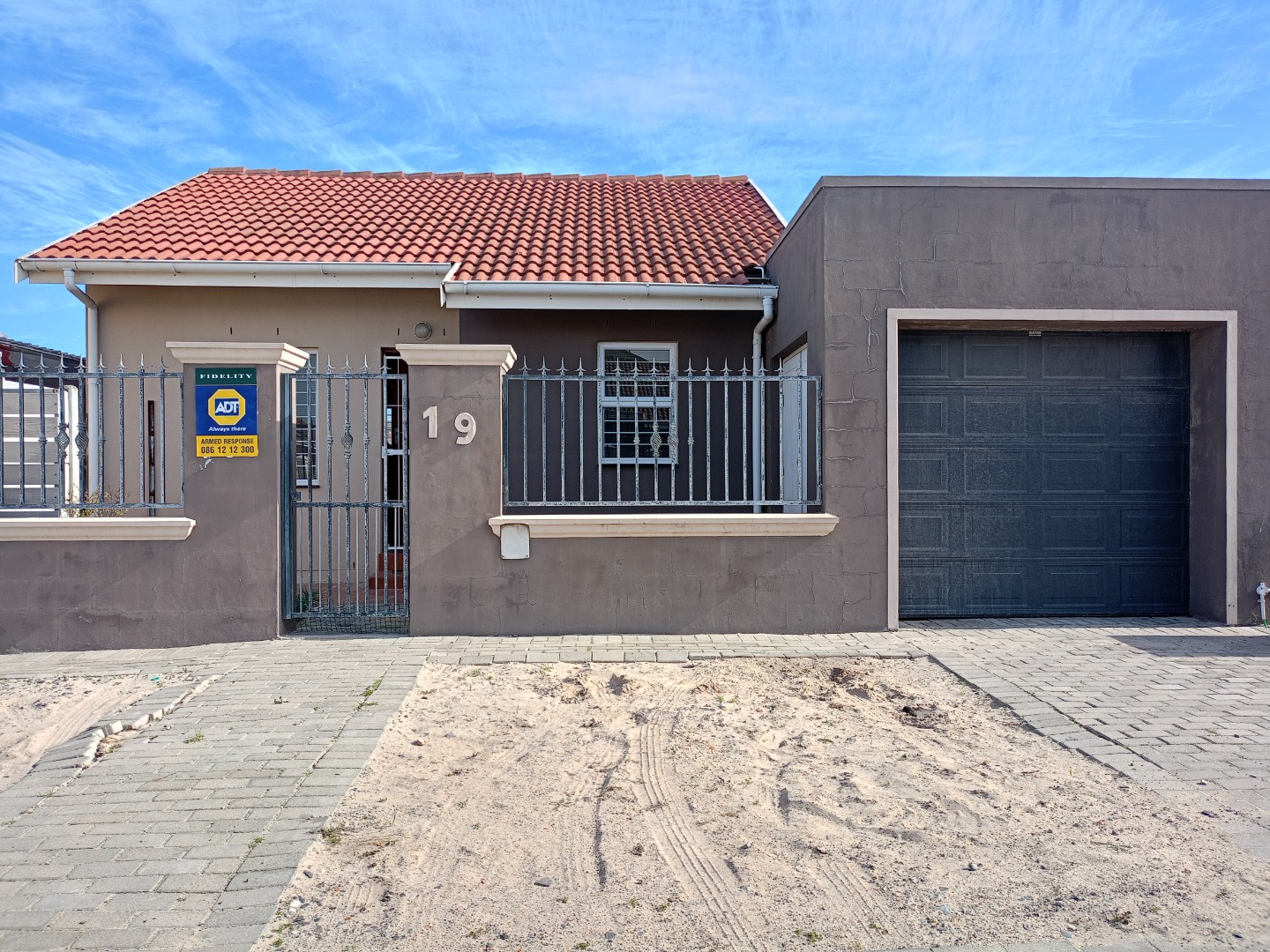 Property to rent in Pelican Park RE/MAX™ of Southern Africa