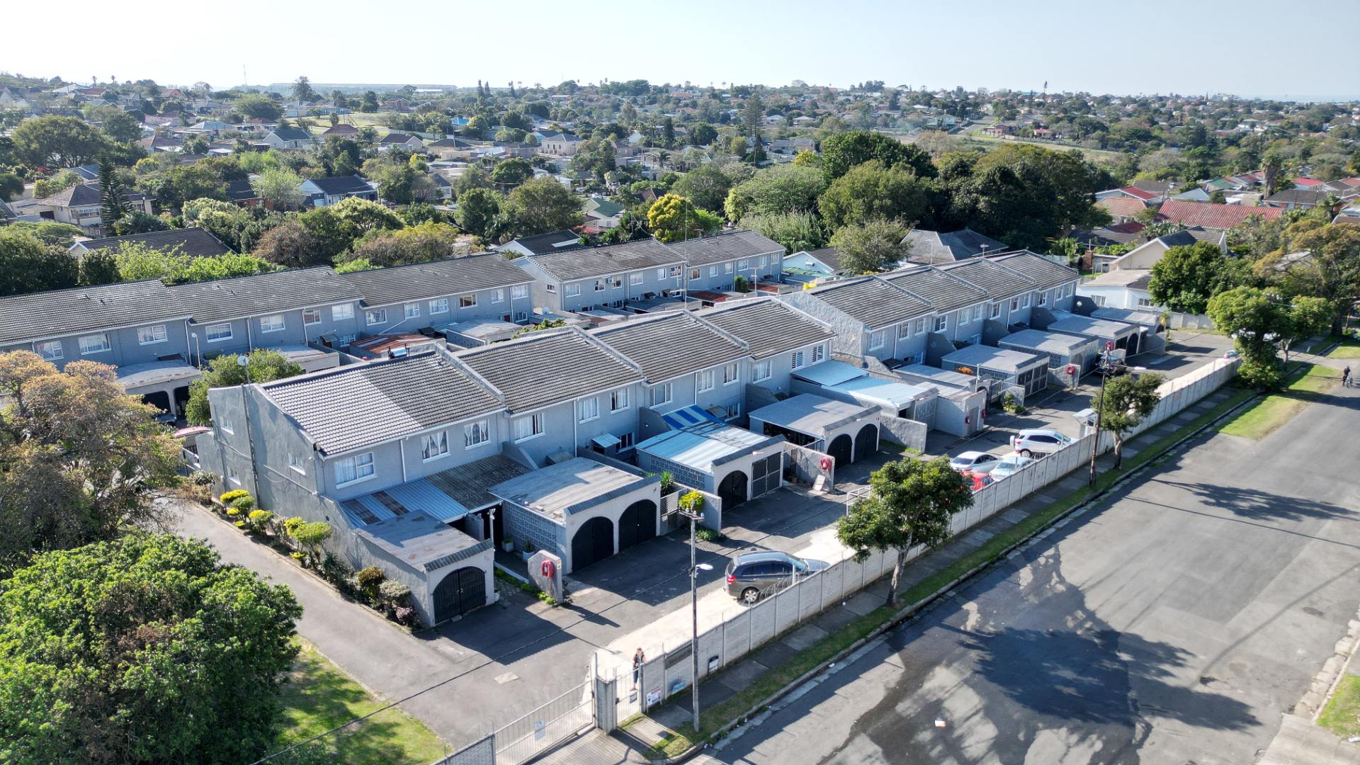 RE/MAX Border East London