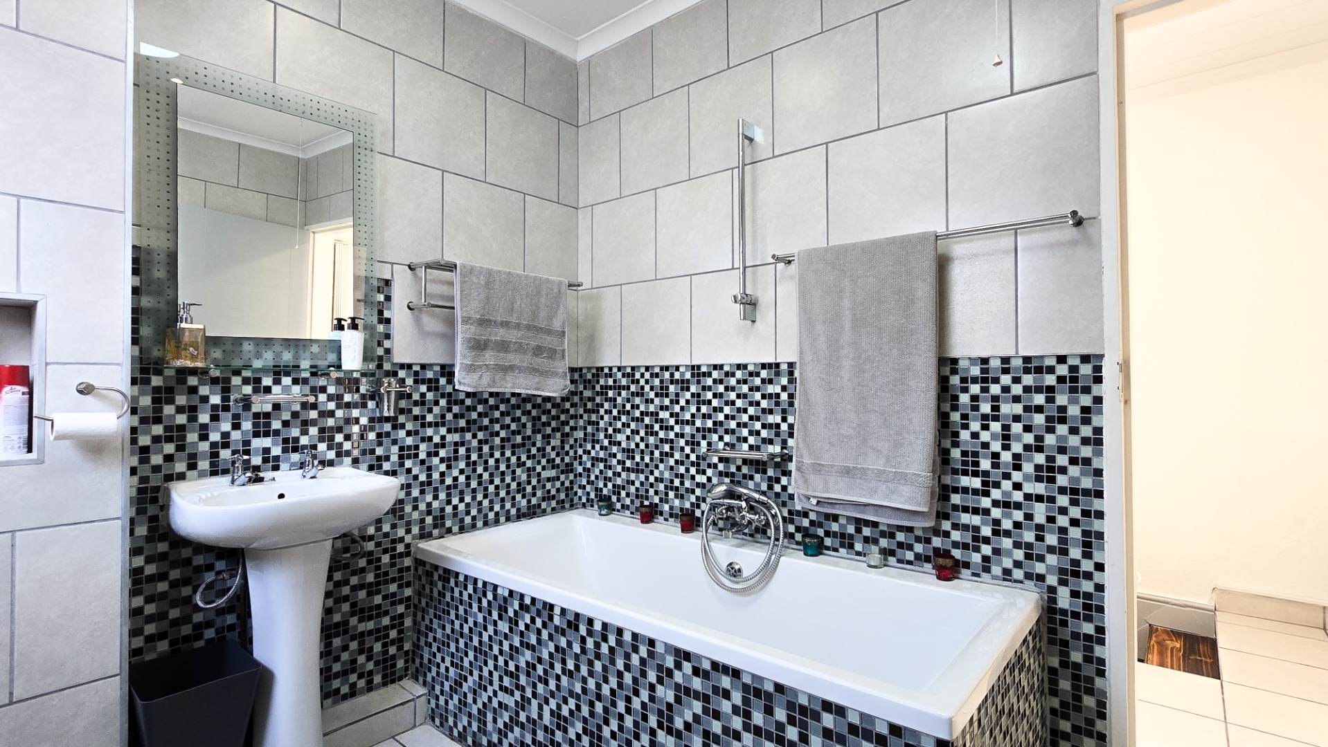 RE/MAX Border East London