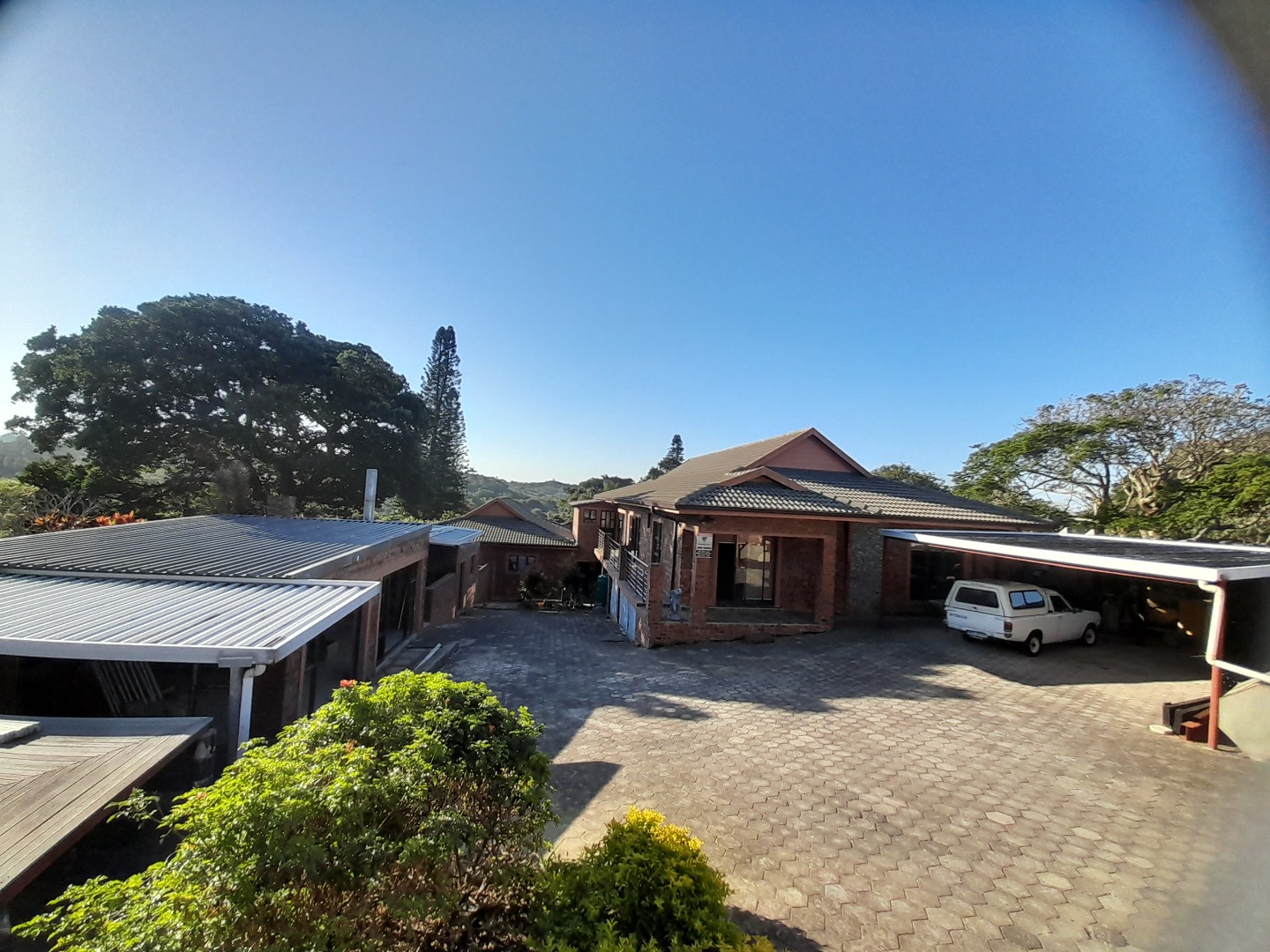11 Bedroom House for Sale in Hibberdene in Hibberdene