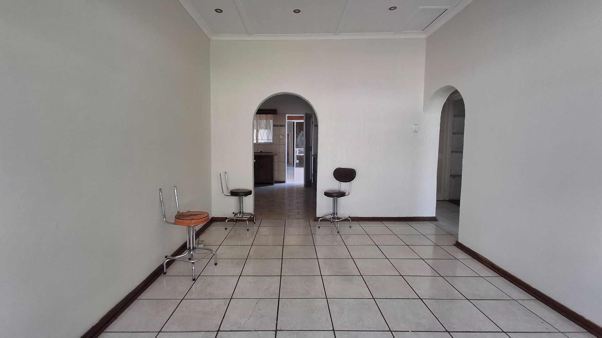 Lounge 2nd House
