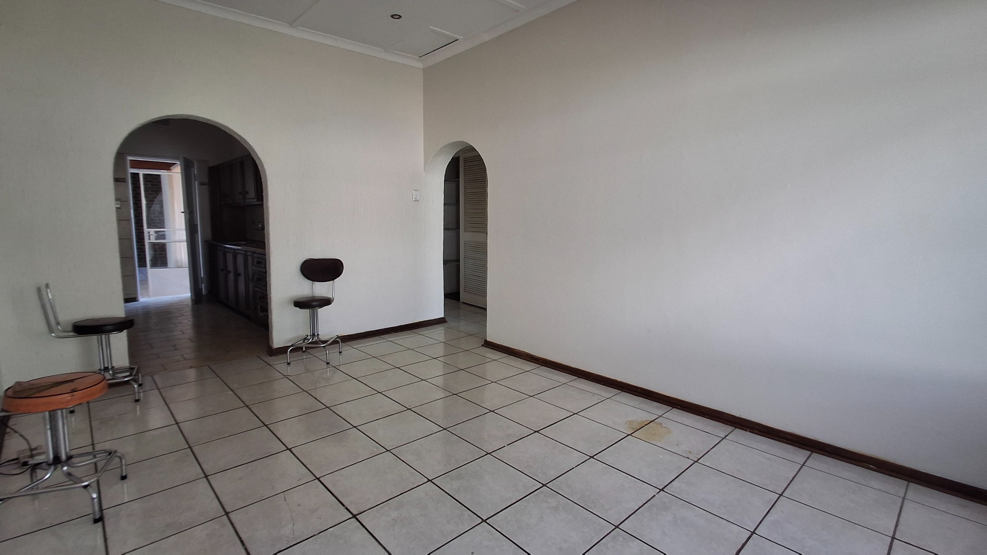 Lounge 2nd House