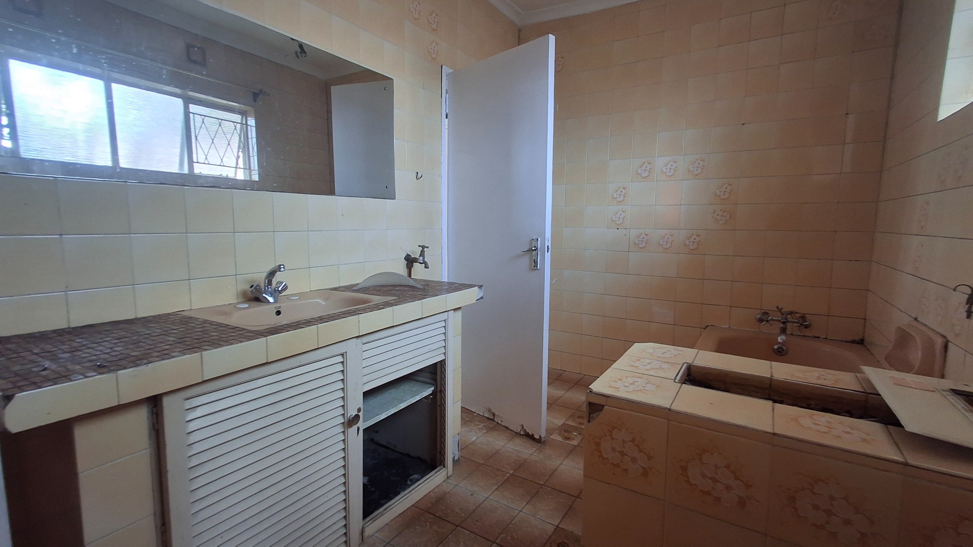 2nd Bathroom 2nd House