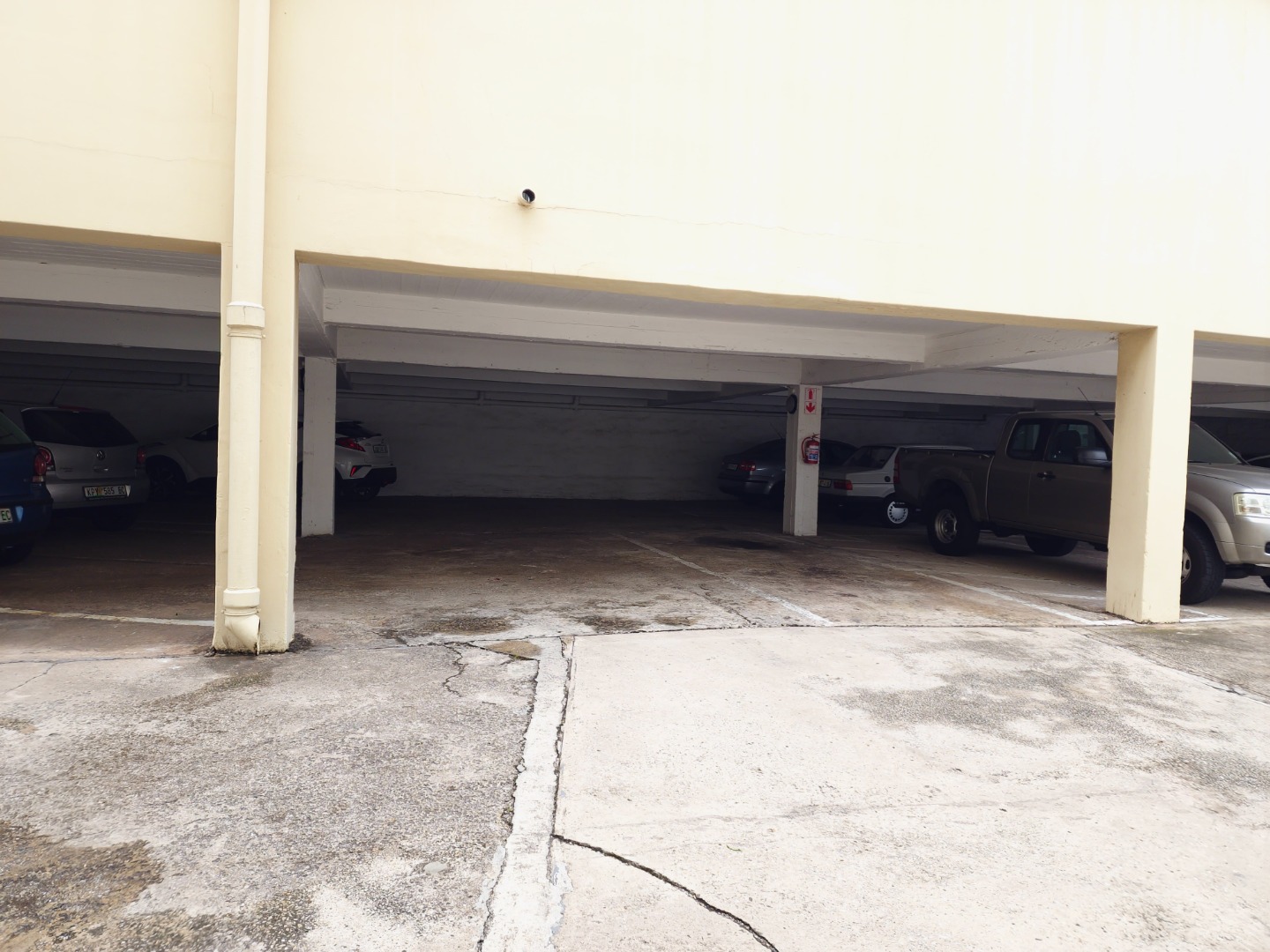 Single Undercover Parking