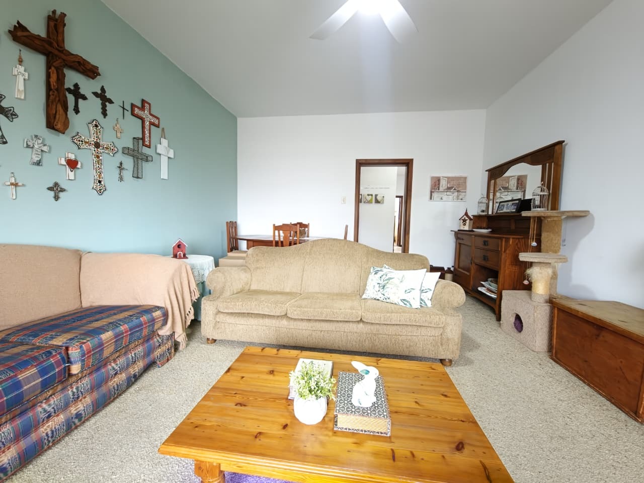 Lounge & Dining Room