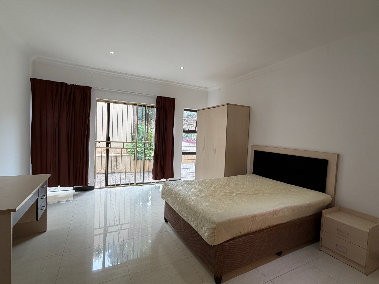 Casa, terreno 1932 m²