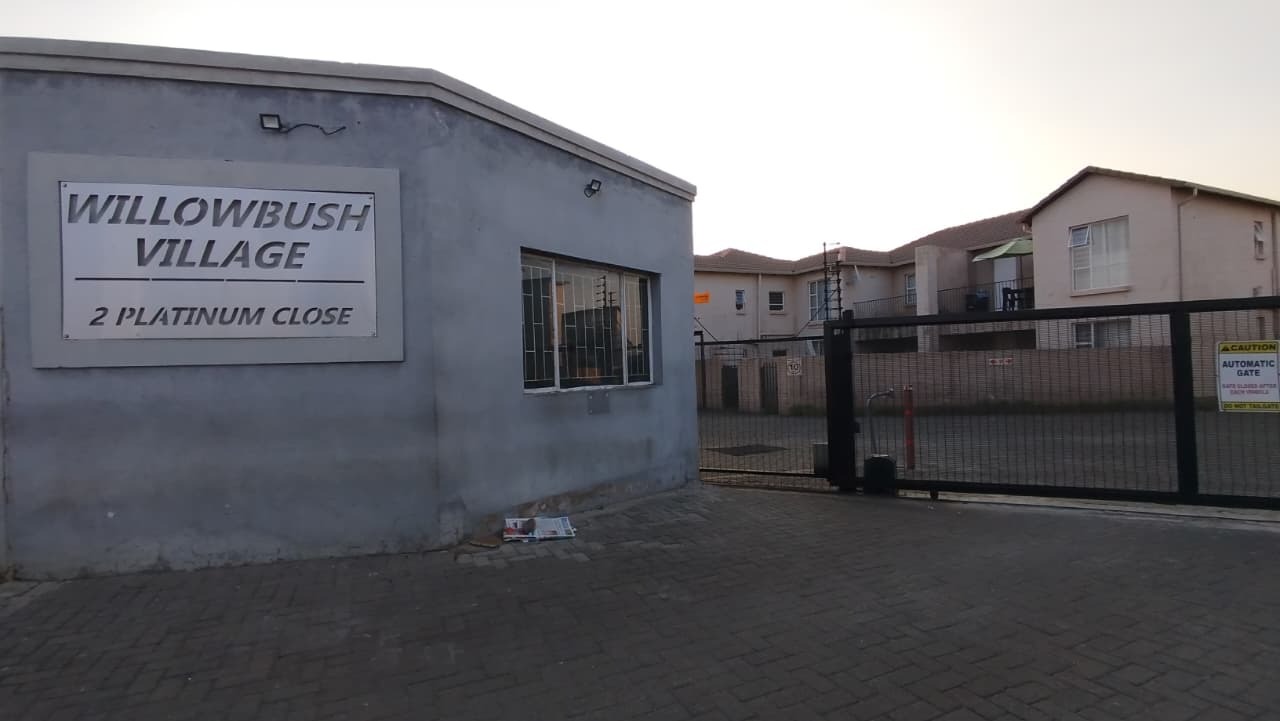 MAIN ENTRANCE WITH GUARD-HOUSE & SURVEILENCE