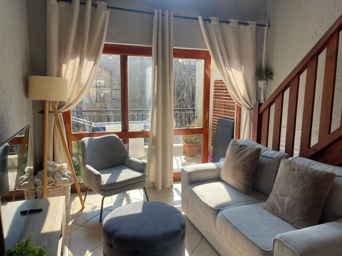Cozy 2-Bedroom Home in Secure Lonehill Estate