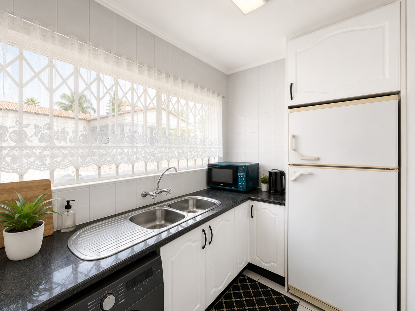 Scullery/Laundry