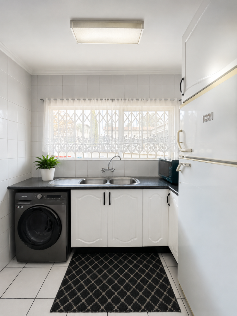 Scullery/Laundry