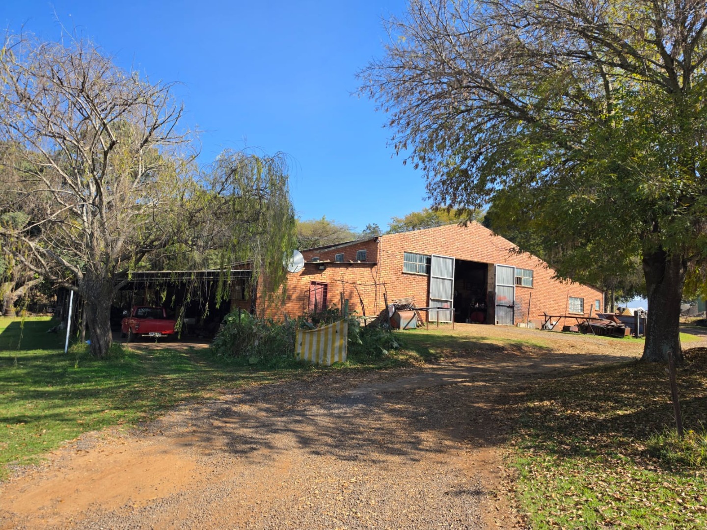 552sqm Workshop