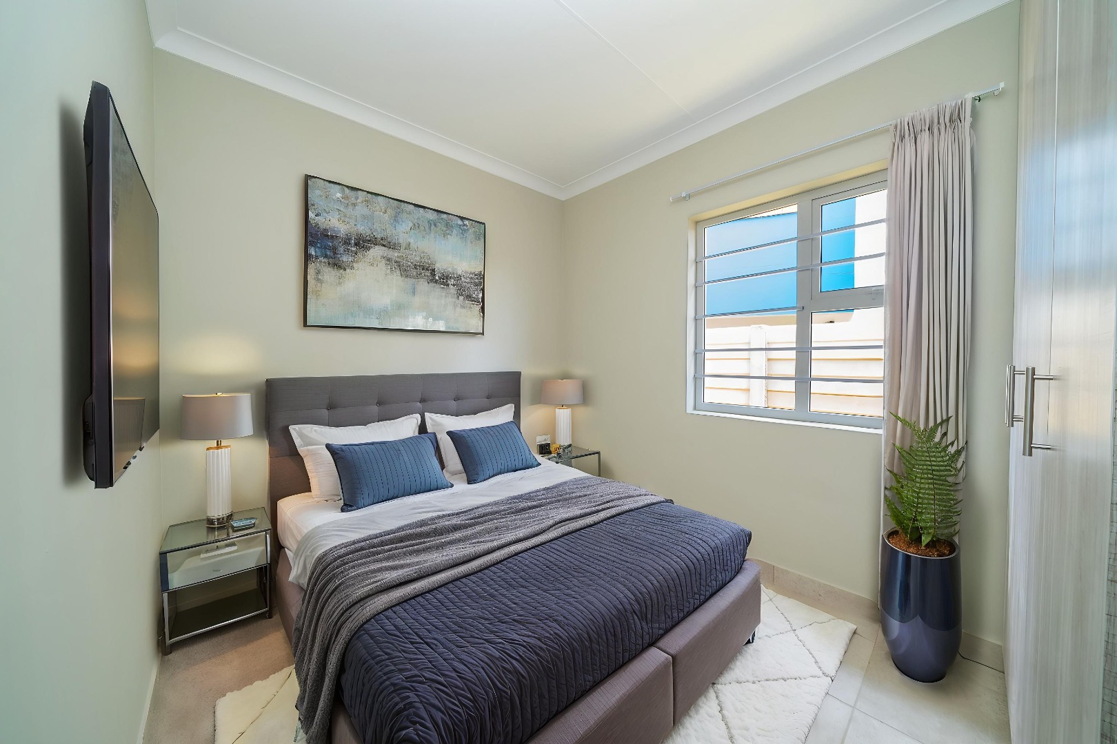 Second bedroom