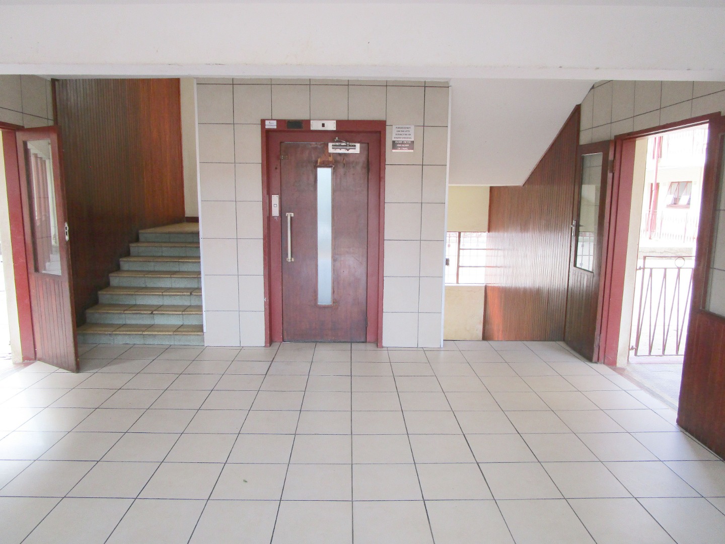 Reception lift