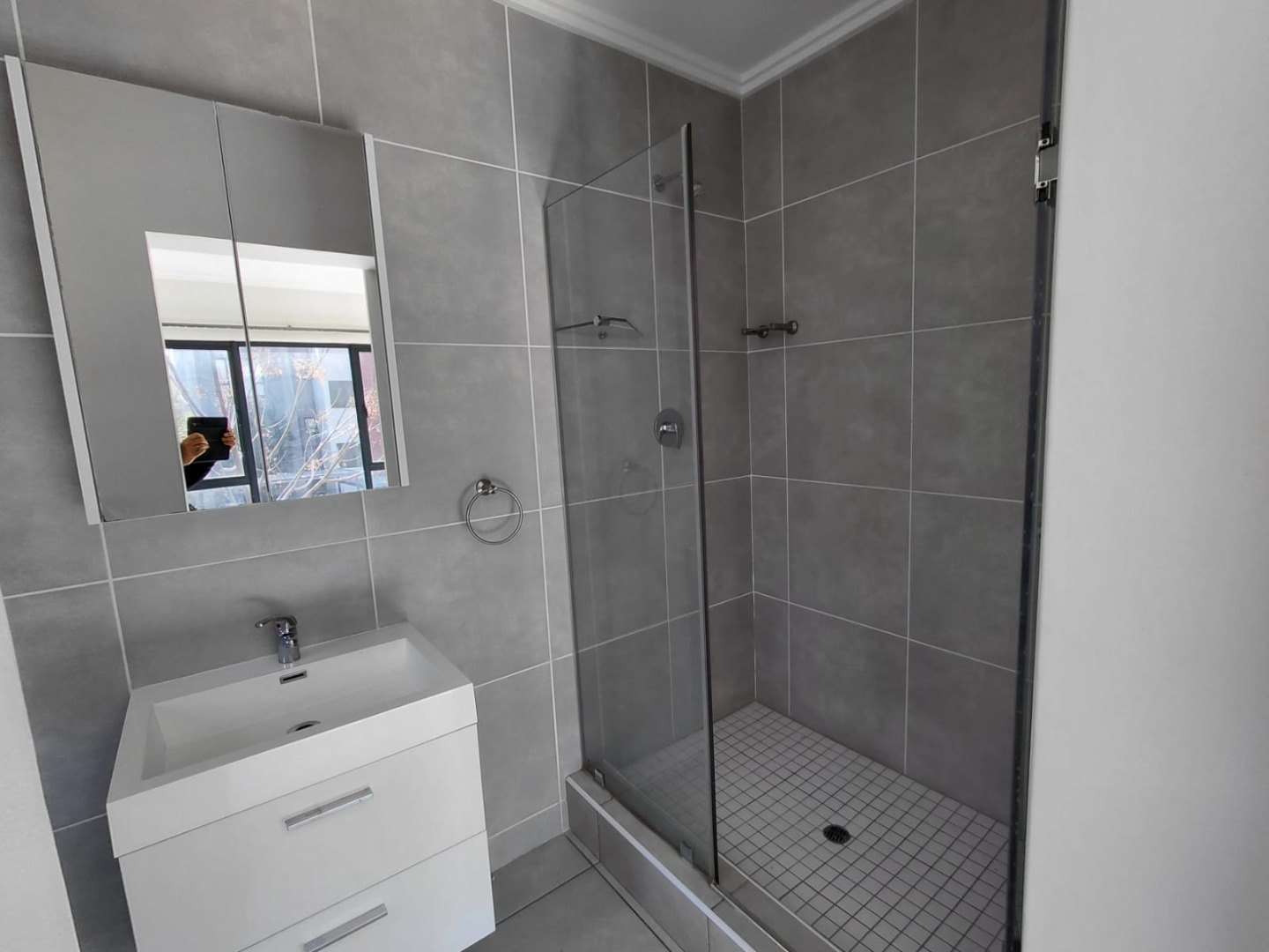 main bathroom ensuite