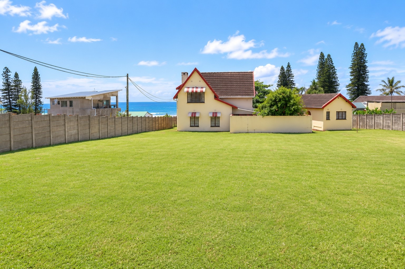 Prime Coastal Opportunity - Home Plus Separate Development Stand in Port Edward in Port Edward