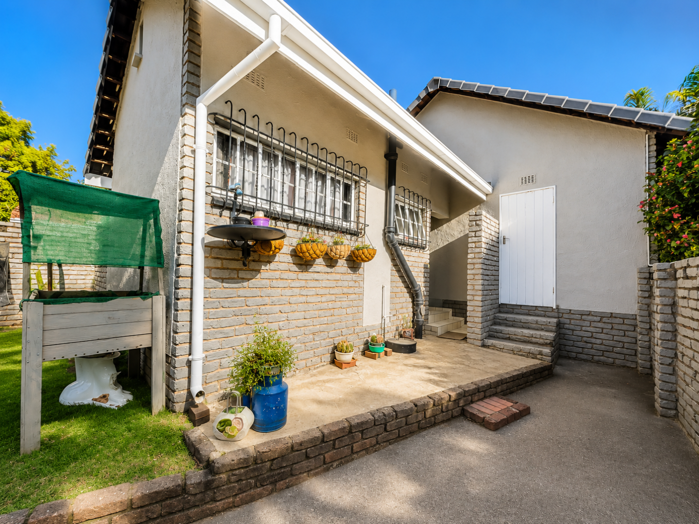 Staff Quarters
