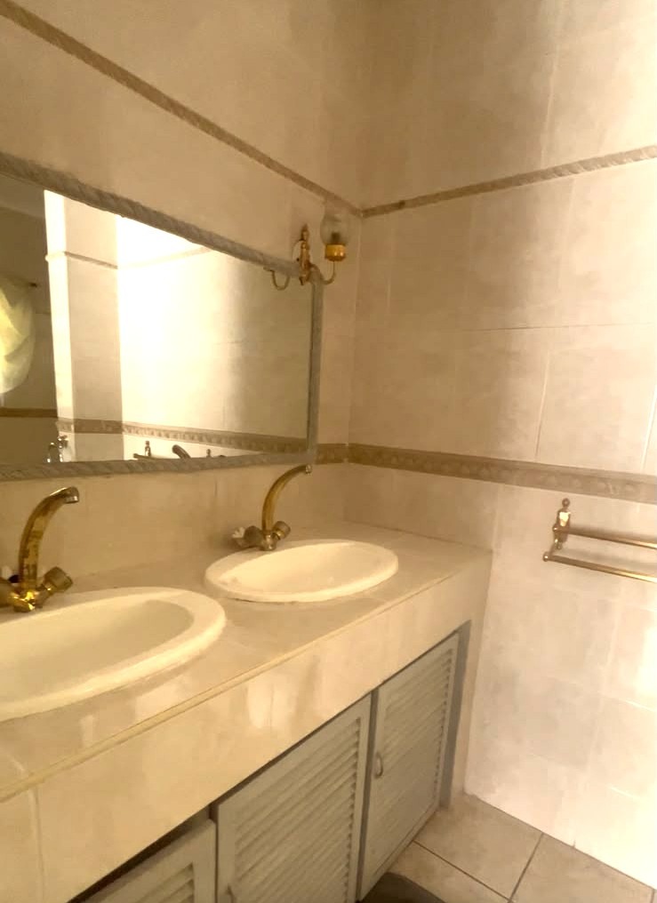 Ensuite Double Vanity