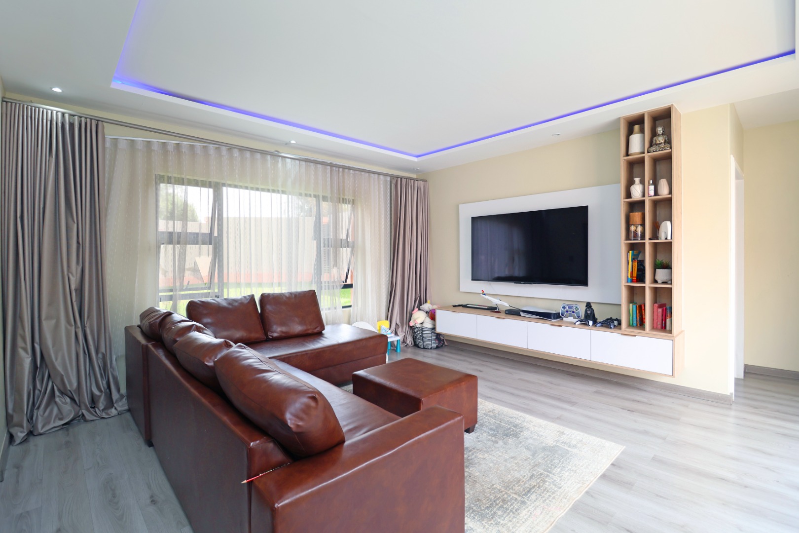 Second Lounge