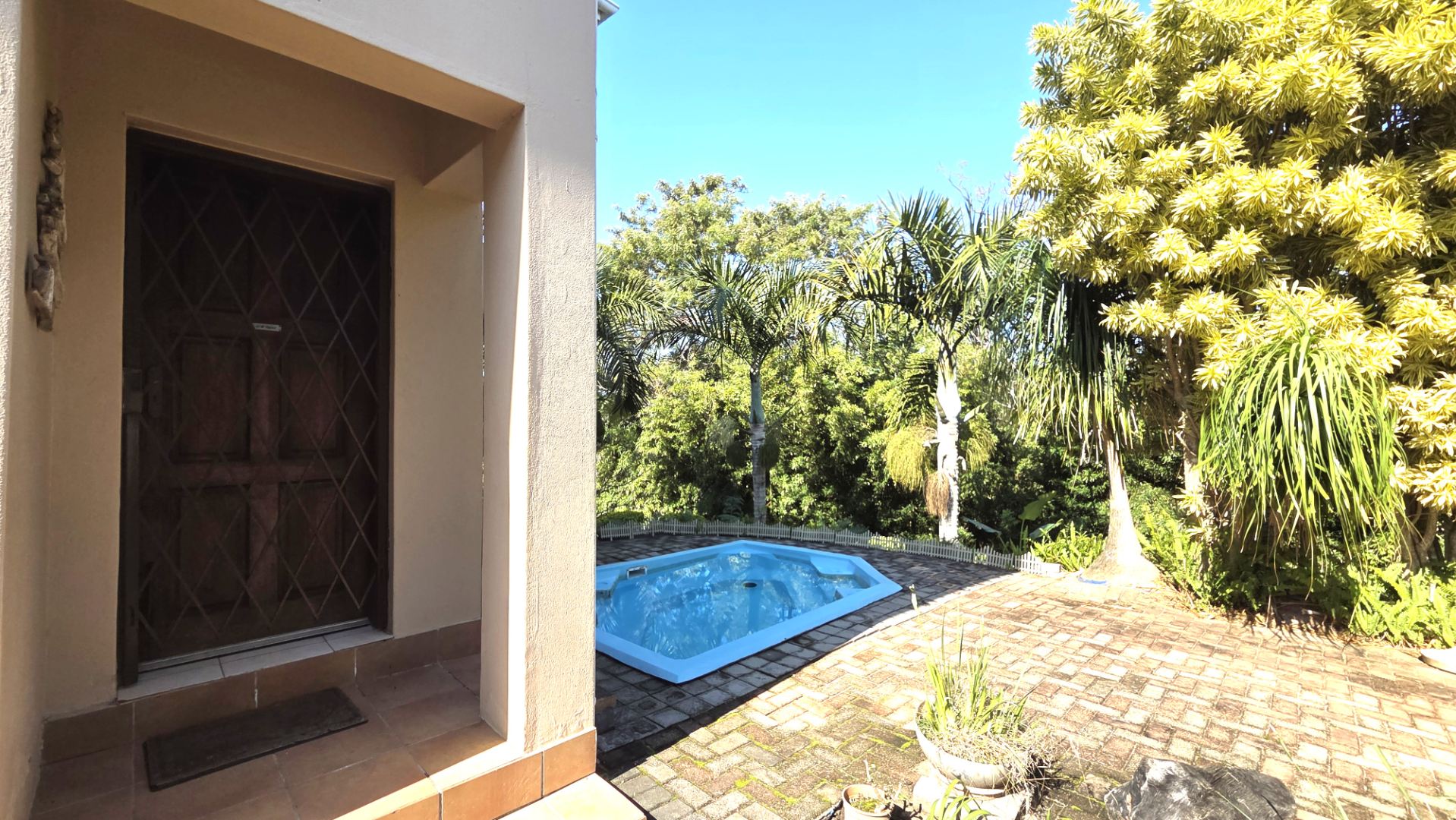 3 Bedroom Townhouse for Sale in Ramsgate in Ramsgate