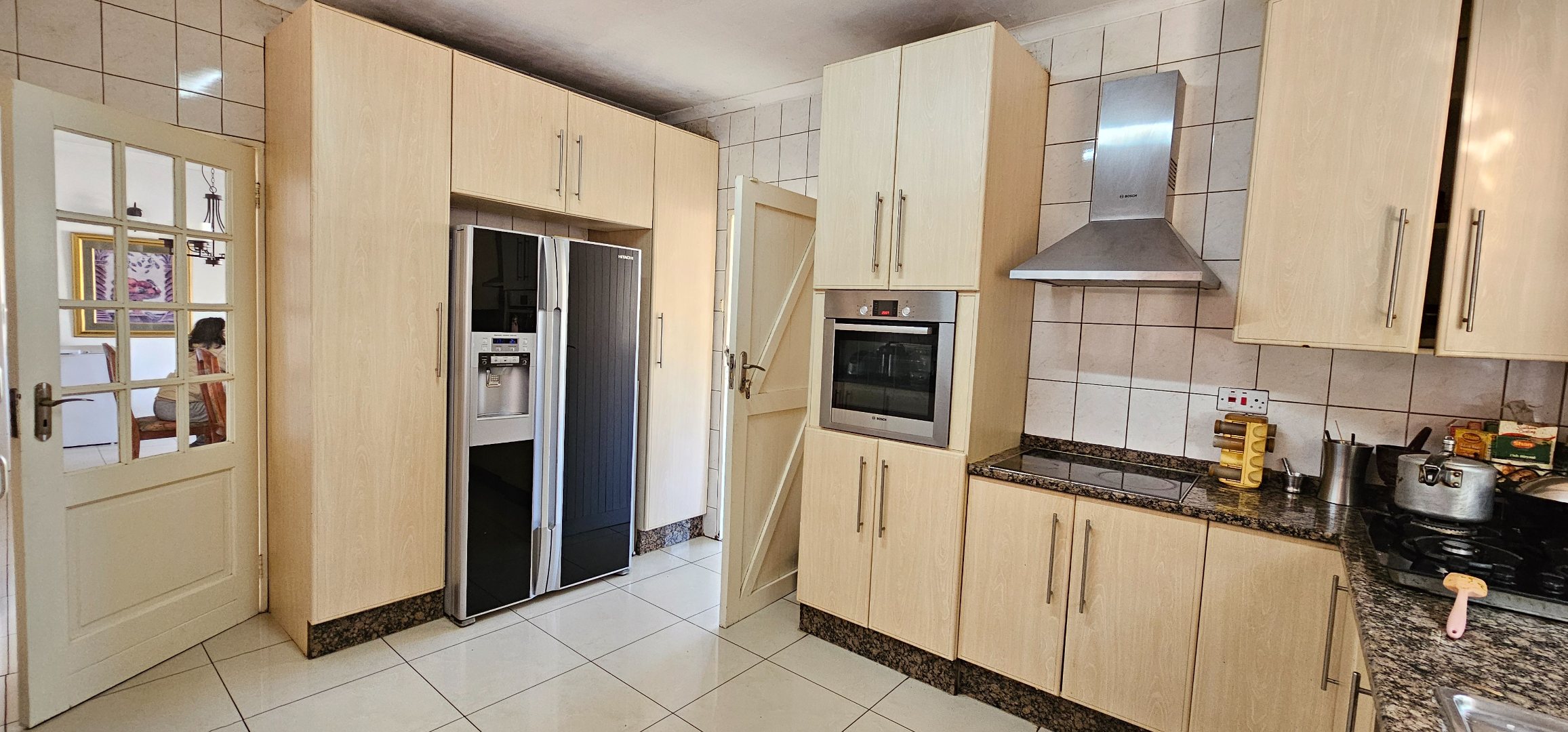 Space for large fridge