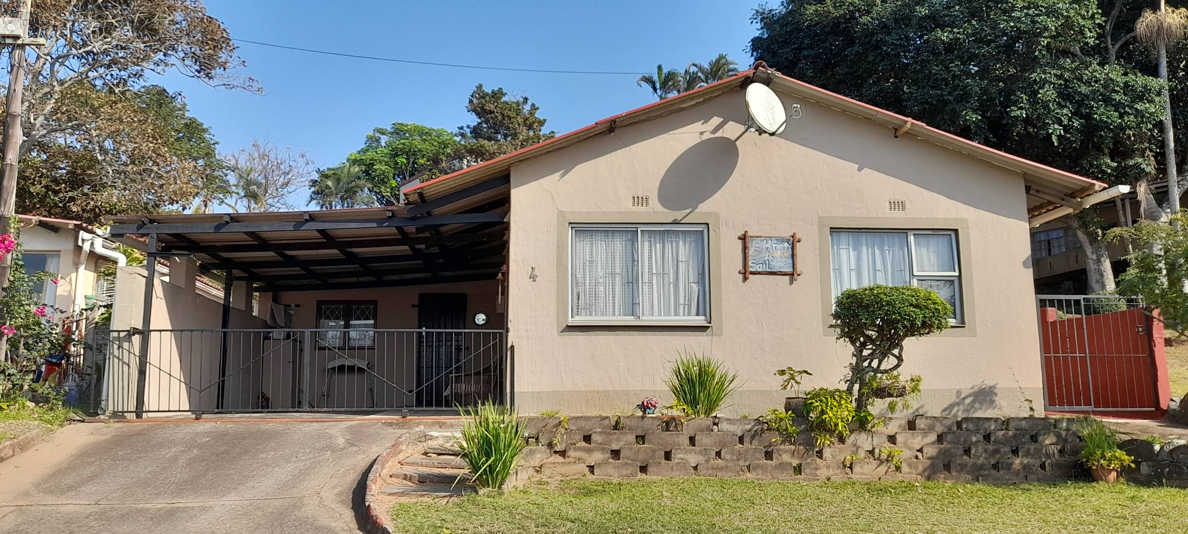 2 Bedroom Townhouse for Sale in Mtwalume in Mtwalume