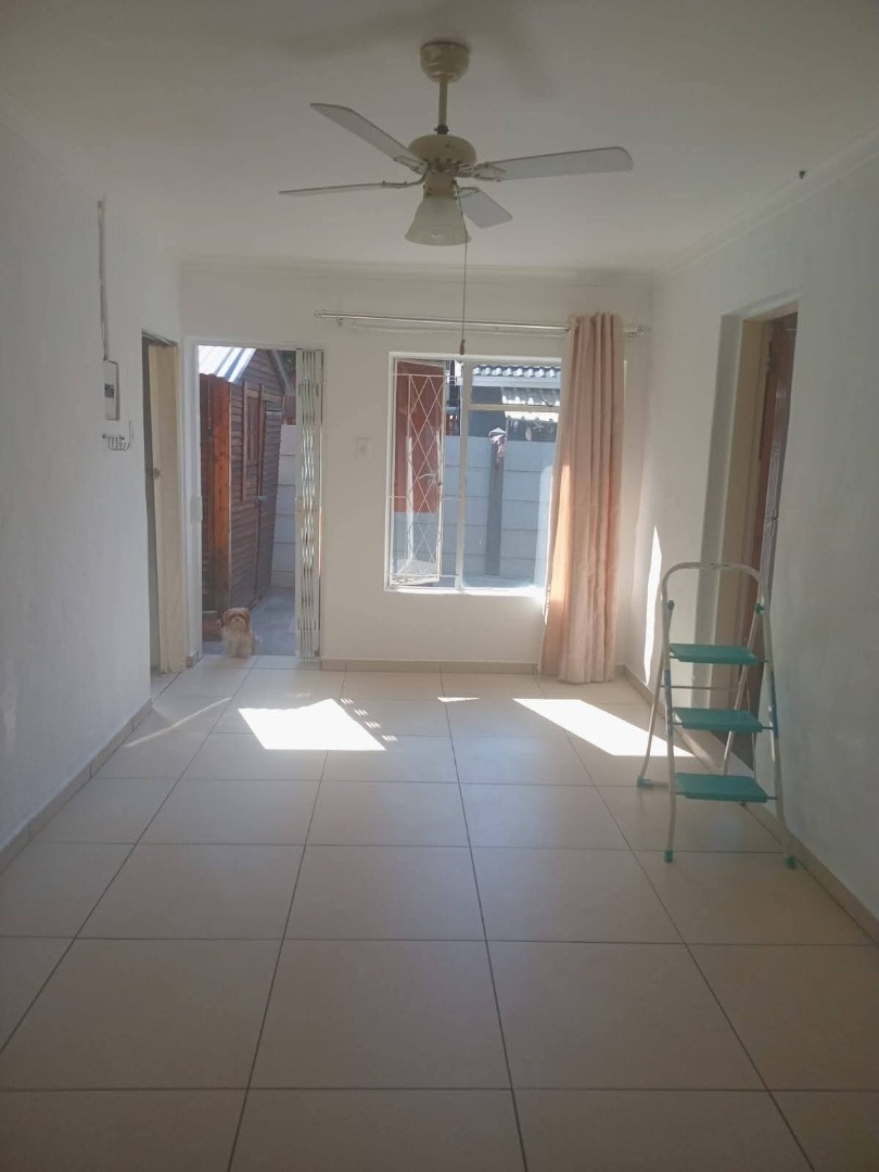 Flat 1