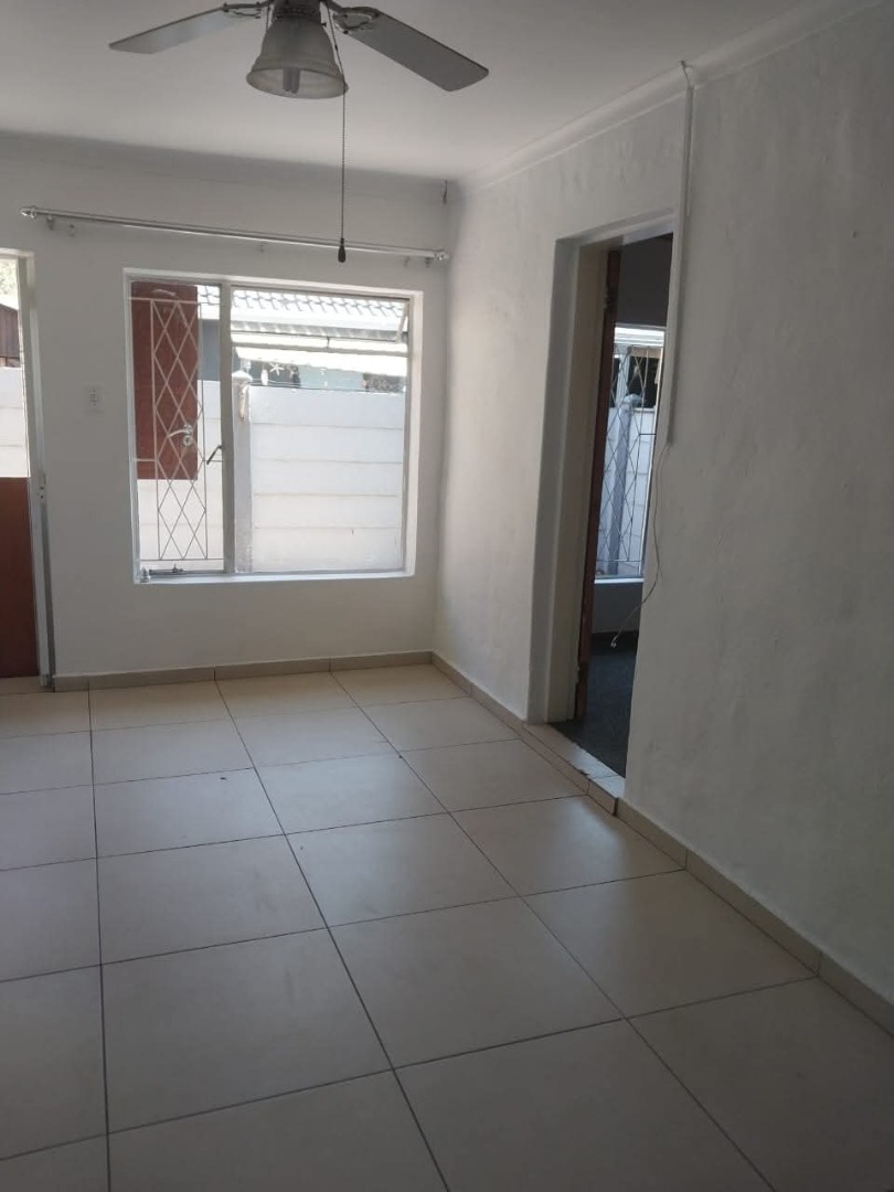 Flat 1